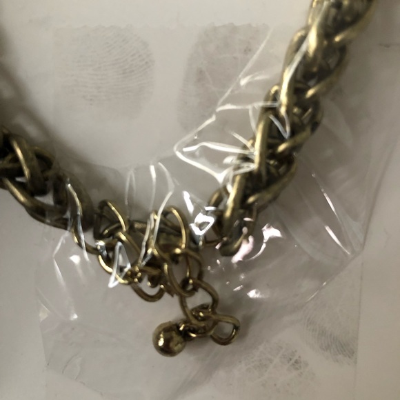 NIB Beautiful necklace rhinestones - Picture 5 of 8